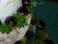 Cheese Wedding Cake Construction - Decoration 9